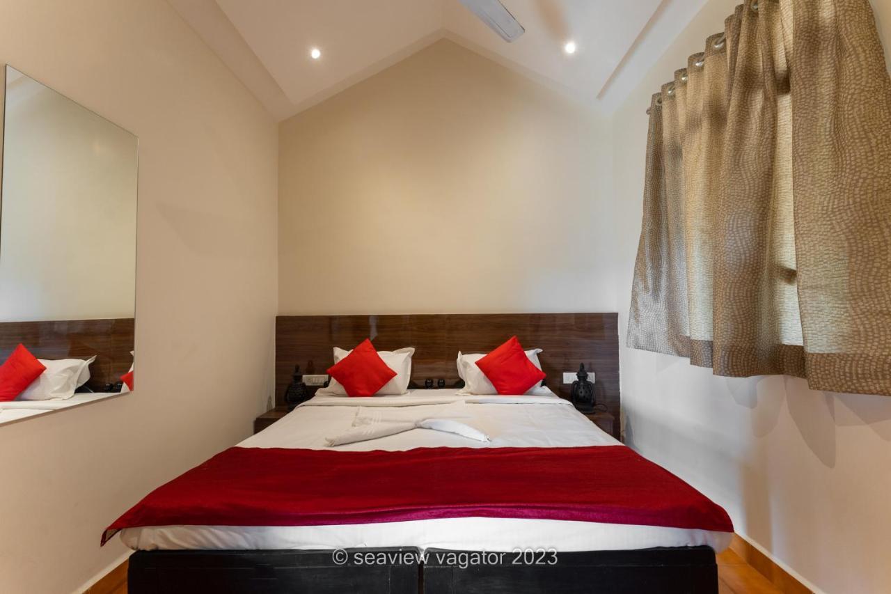 Sea View Holiday Vagator Bagian luar foto