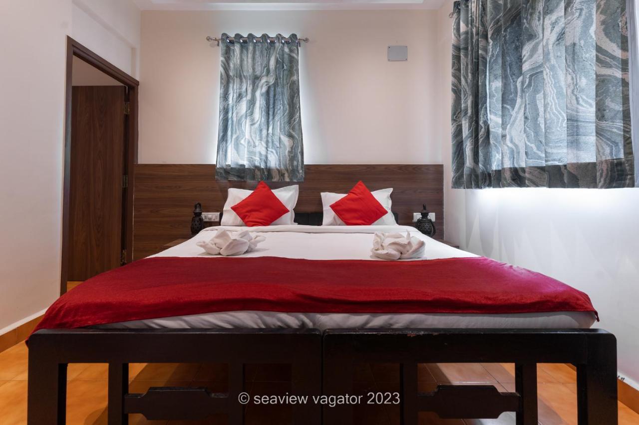 Sea View Holiday Vagator Bagian luar foto