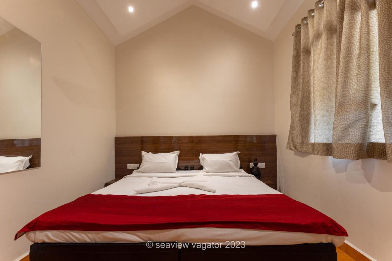 Sea View Holiday Vagator Bagian luar foto
