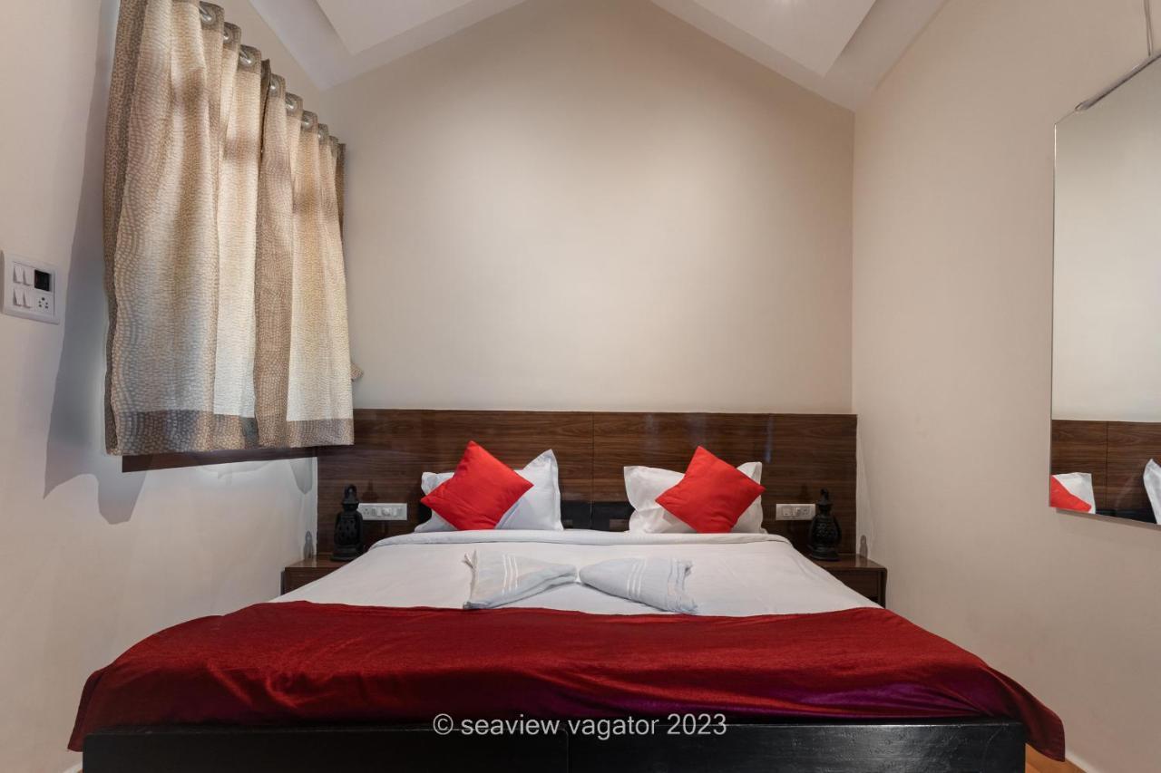 Sea View Holiday Vagator Bagian luar foto